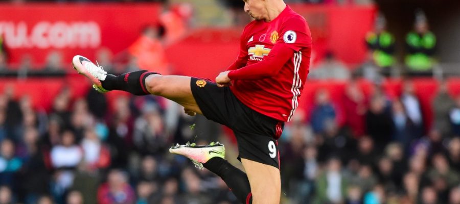 Ibrahimovic Akan Istirahat Selama Satu Bulan