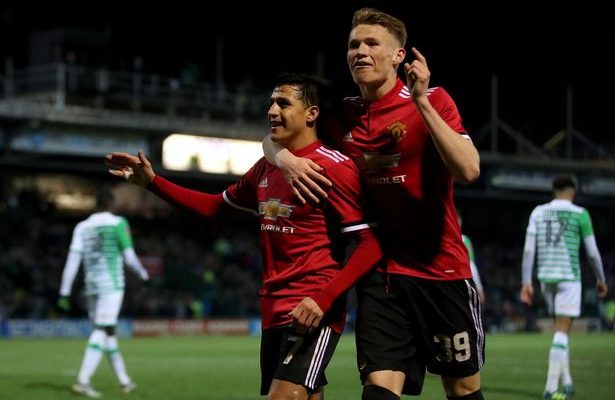 Debut Sanchez dengan Kaos Nomor 7 di Manchester United