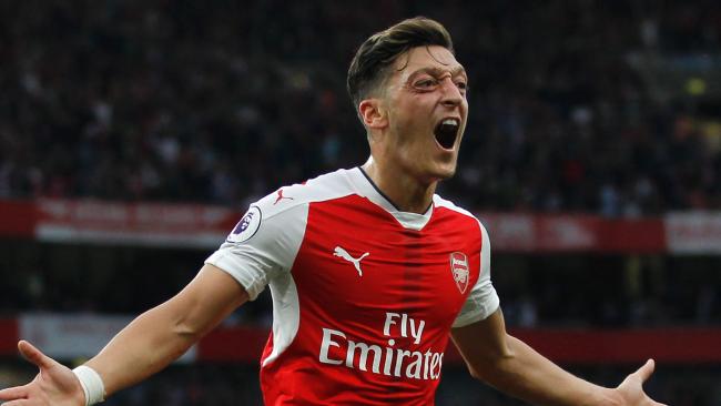 Mesut Ozil adalah Pemain Yang Luar Biasa untuk Arsenal